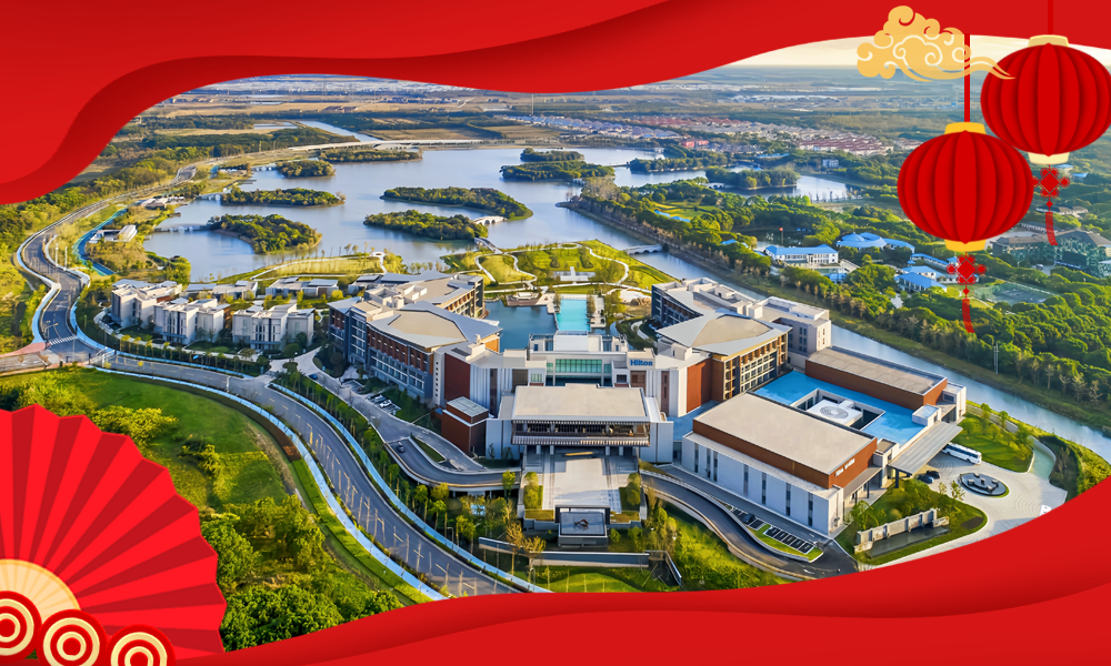 ★沪上年夜饭★￥5999起/套【上海奉贤前昇希尔顿酒店】3间客房+双早+6人除夕年夜饭，另有10人套餐可选！“天然氧吧”，坐拥7.5万㎡秀美园林！2026年2月16日专享