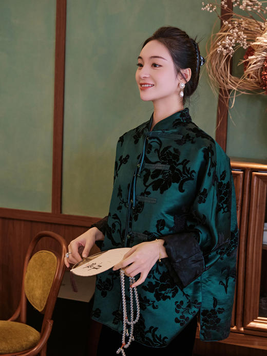 盛唐牡丹|墨绿色富贵牡丹漳缎外套 商品图1