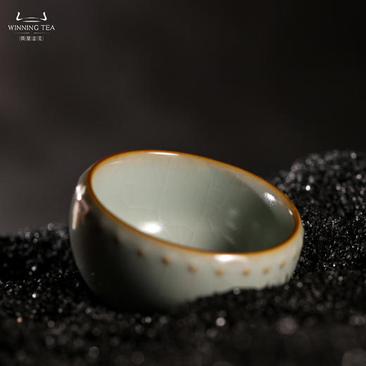 问鼎汝瓷鼎峰系列天青牛首战鼓杯（描金青铜纹）（缺货） 商品图3