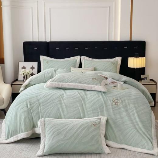 宽边雕花牛奶绒巴洛克四件套G117800025 商品图1