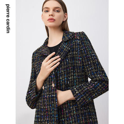 皮尔卡丹女装冬季新款黑花色时尚大衣法式高端外套P3444G3979B3
 商品图4