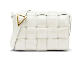 Bottega Veneta 葆蝶家 Padded Cassette系列15格Intreccio编织羊皮革金扣 枕头包单肩斜挎包 女款  白