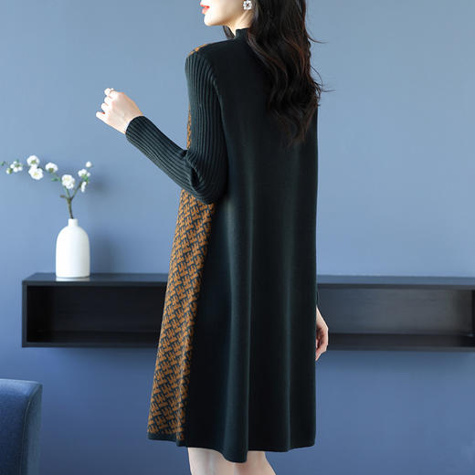 CC-16-9211秋冬提花中长款连衣裙女大码过膝配大衣针织打底毛衣裙 商品图3