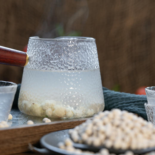 经典四神汤原料丨有机洪湖莲子，有机铁棍怀山药，云南仿野生老树茯苓，苏南芡实，正宗产地药食同源道地食材。茯苓如需代打粉请订单备注，或联系客服。⭐️申通/中通/德邦/顺丰/京东随机 商品图2