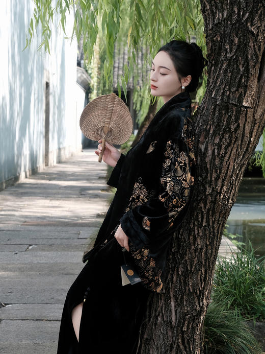 盛唐牡丹|黑色丝绒烫金开衫外套 商品图6