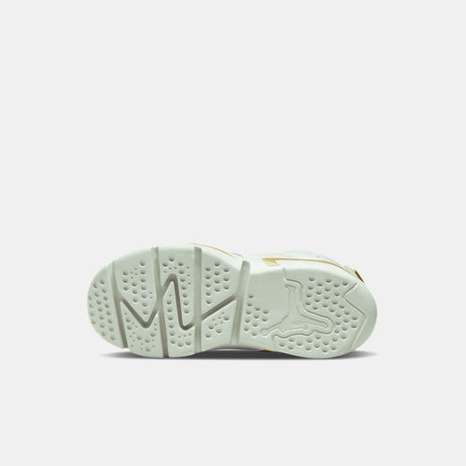 JORDAN	春 小童 篮球鞋 DN1770 商品图1