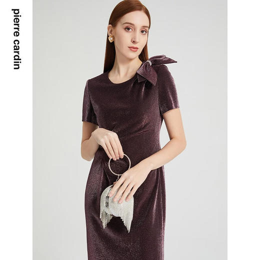 皮尔卡丹女装连衣裙淑女优雅修身亮丝宴会礼服裙P2205D2145Z0

 商品图3