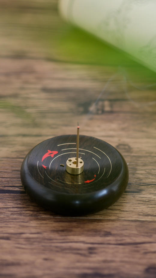 鲤鱼乐游香台【紫光檀】 商品图0