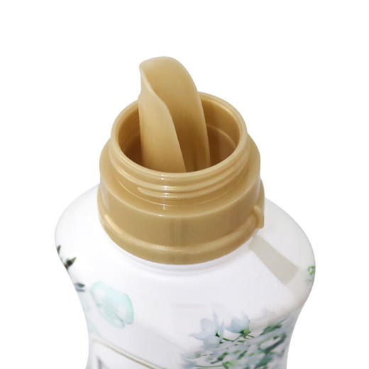 KAO花王  FLAIR衣物柔软剂护色防静电留香家庭装香氛护理剂洗衣液 520ml/瓶 商品图8