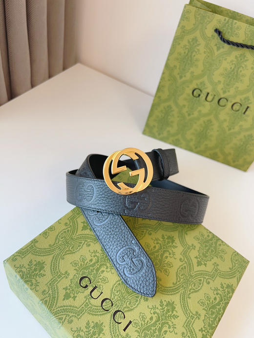 秋冬特惠💰300【Gucci】男士腰带 早秋系列添姿加彩。这款亮眼的腰带 商品图1