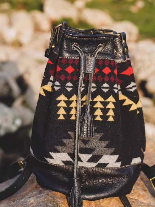 YU LEATHER/NA22BP/纳瓦霍水桶双肩包 商品图0