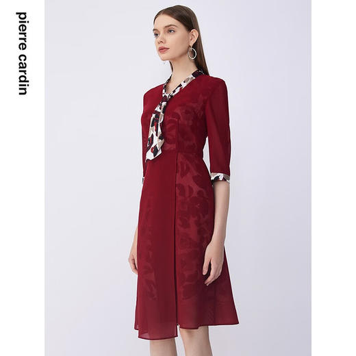 皮尔卡丹女装夏季新款通勤淑女修身双色连衣裙C32DL018
 商品图1