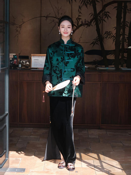 盛唐牡丹|墨绿色富贵牡丹漳缎外套 商品图7