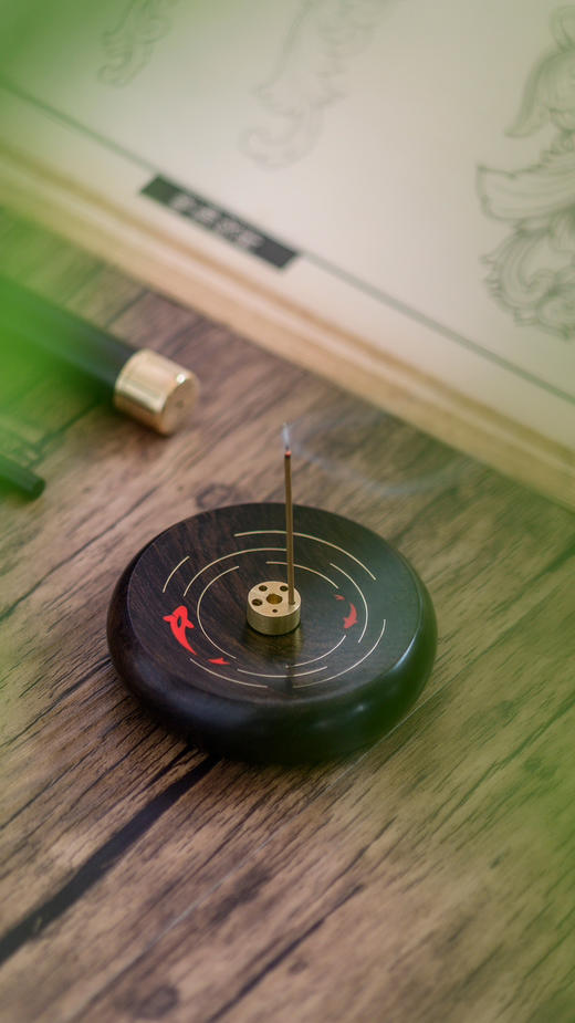 鲤鱼乐游香台【紫光檀】 商品图3