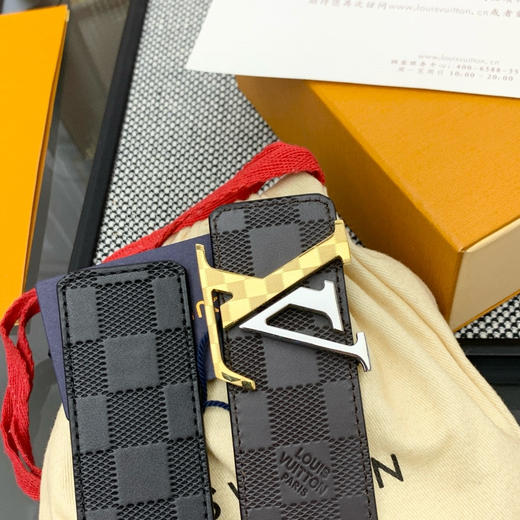 秋冬特惠💰330【LV 路易威登】男士腰带 Check 双面腰带以 Damier Infini 压纹皮革和深邃 Damier 帆布演绎两式风尚 商品图5