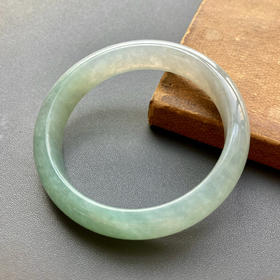 糯冰种淡晴水翡翠手镯52