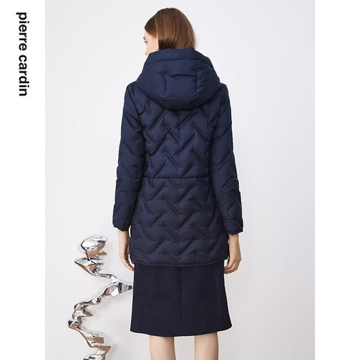 皮尔卡丹女装羽绒服冬季蓝色肌理鸭绒时尚保暖外套P3493Y2421N0
 商品图2