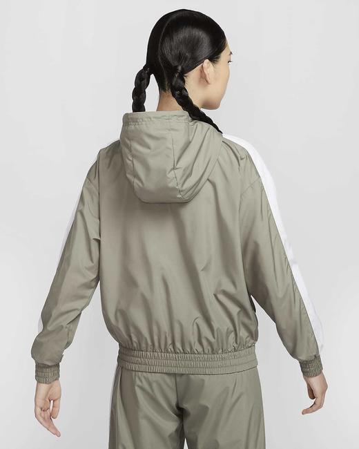 Nike 耐克Sportswear Classic Wovens 女子宽松连帽夹克防晒衣FV6299-320 商品图1