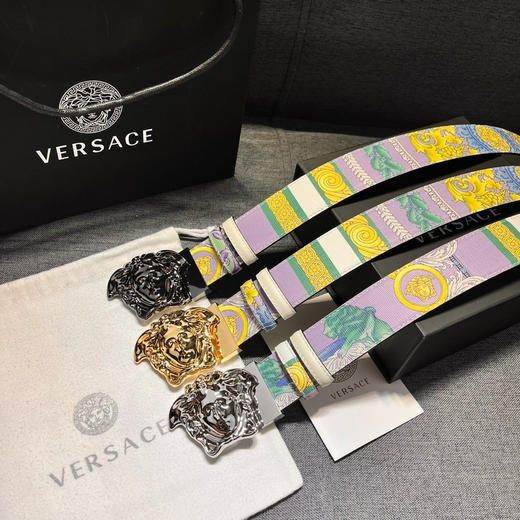 秋冬特惠💰350【范思哲versace】男士腰带 带身宽4.0cm 此款双面皮带有两种佩戴方式 商品图7