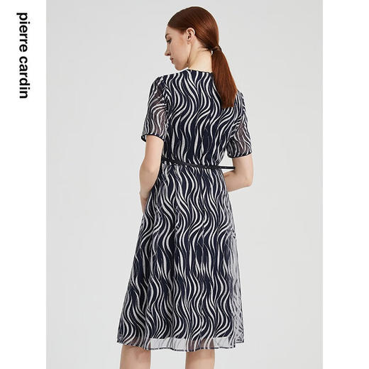 皮尔卡丹女装连衣裙新款波纹印花淑女简约通勤裙子P2129E2089N3
 商品图2