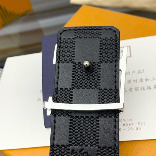 秋冬特惠💰330【LV 路易威登】男士腰带 Check 双面腰带以 Damier Infini 压纹皮革和深邃 Damier 帆布演绎两式风尚 商品图7