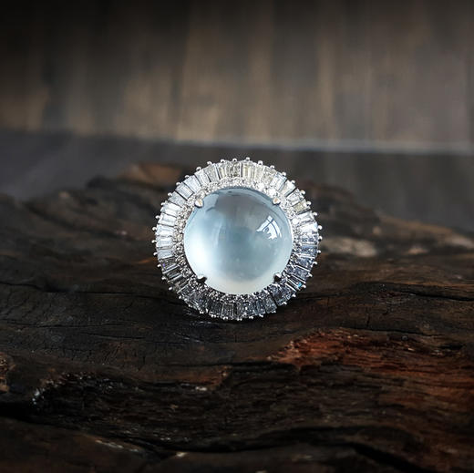 【天然正品】A货翡翠AU750收藏级白金豪镶钻镶天然高冰种蛋面翡翠吊坠项链、戒指两用款吊坠：26.3*21.3*12.0MM女士现售价：33300！281024XY13 商品图3