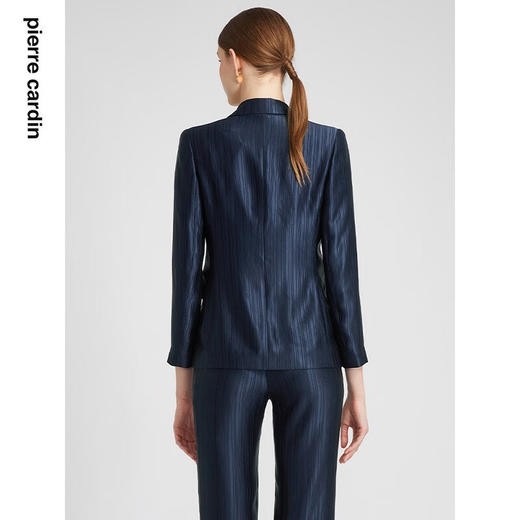 皮尔卡丹女装秋新款通勤干练率性修身西服P2327U2952N0
 商品图3
