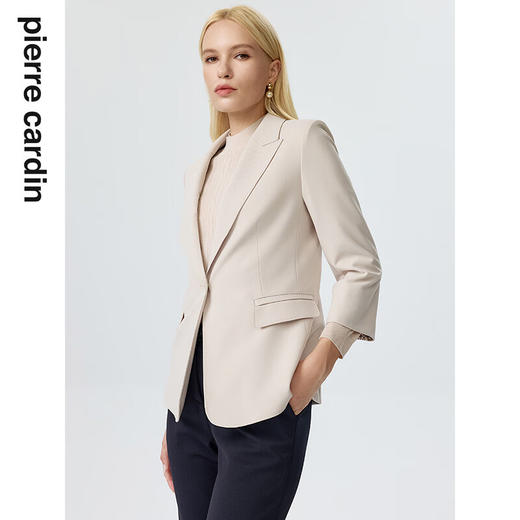 皮尔卡丹女装西装春秋浅米色宽松商务职业西服上衣P3216U3075M1
 商品图1