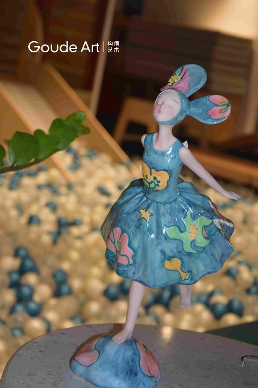 黄祎勤《粉红色的云朵》然女孩 商品图2