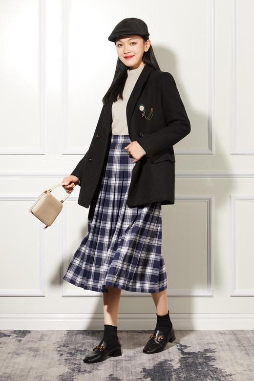 ESTELLICA 黑色修身外套 10963【不含别针配饰】 商品图1