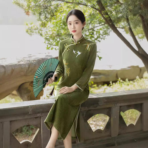 2024秋季新款绿色竹叶修身秋冬气质旗袍YMR 商品图1