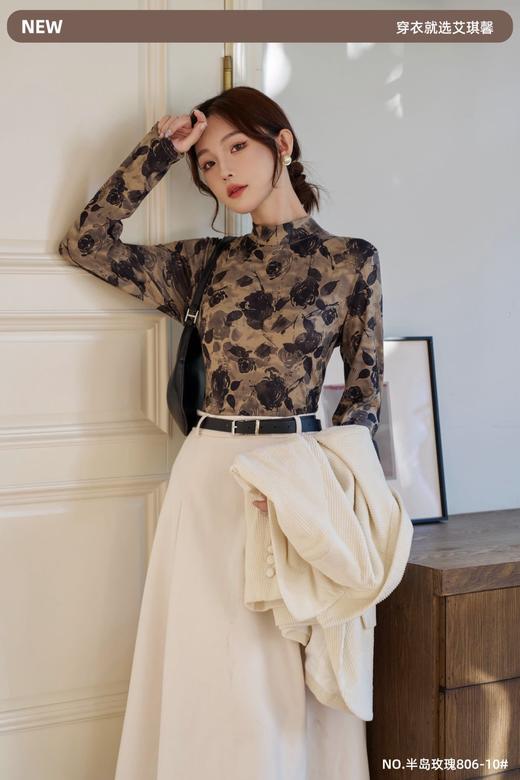 【百搭舒适！暖心护体】星空绒，自发热，暖情满满。古风设计，气质高级。宽松大板型，尽显女性优美曲线。让你在冬日里保暖兼具时尚感，成为街头蕞靓的女神！ 商品图14