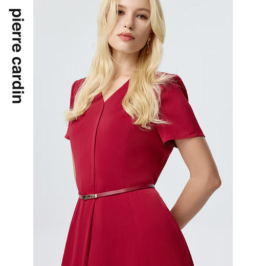 皮尔卡丹女装连衣裙红色短袖简约法式V领收腰显瘦裙P3220D3074R0
 商品图3