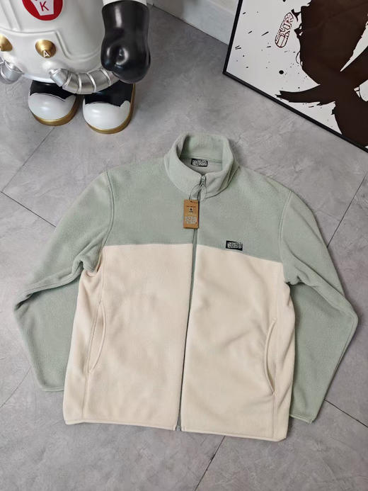 啪嗒 2024秋冬新款 户外WARNMLOCK蓄热锁温保暖摇粒绒外套 4色 Z-12055 商品图6