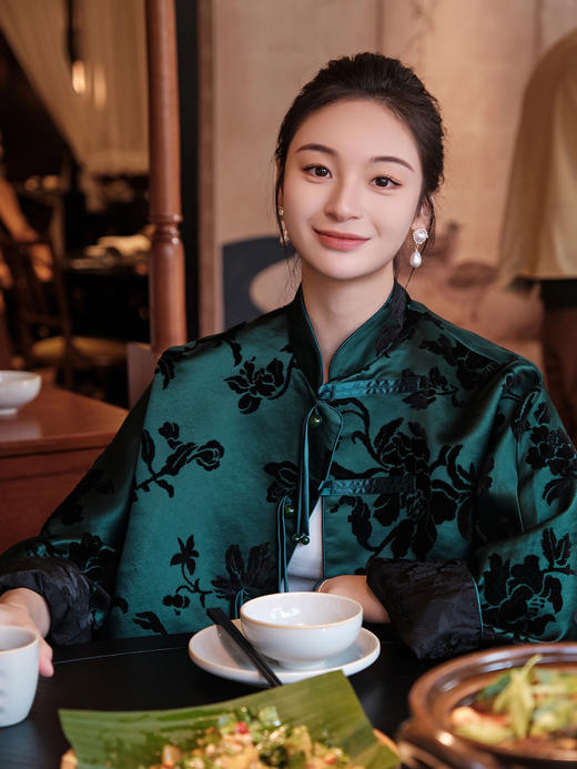 盛唐牡丹|墨绿色富贵牡丹漳缎外套 商品图6