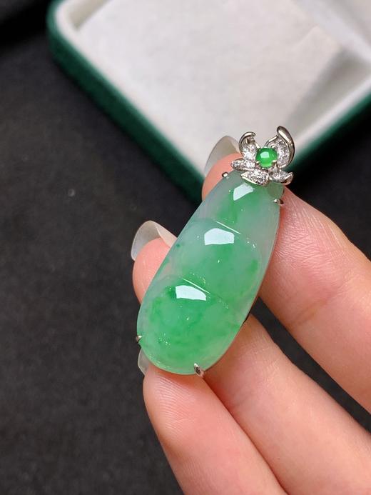 18K金冰晴绿福豆吊坠 商品图2