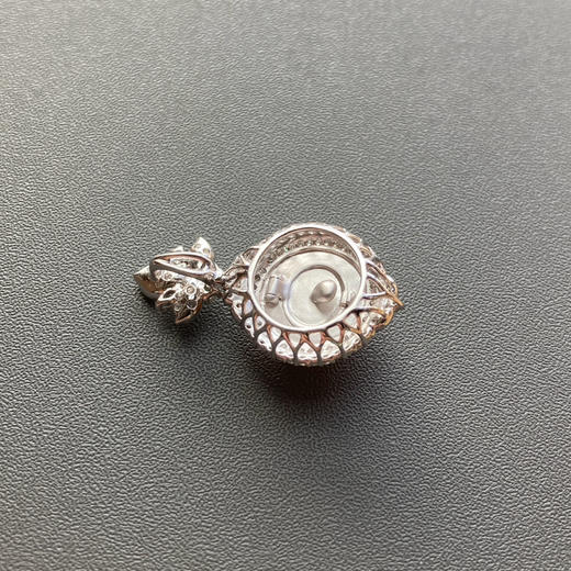 高冰种黄翡大蛋面吊坠18k白金钻石镶嵌 商品图4