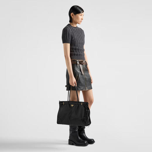 PRADA 普拉达 女士珐琅金属三角形徽标特大号皮革手提包 黑色 1BA439 2CYR F0002 OOO 商品图3