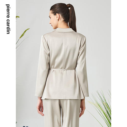 皮尔卡丹女装高级缎面商务通勤知性气质西服外套P3105U3068M2
 商品图2