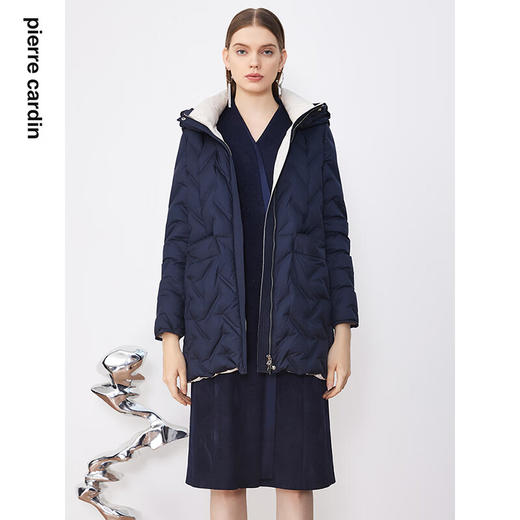 皮尔卡丹女装羽绒服冬季蓝色肌理鸭绒时尚保暖外套P3493Y2421N0
 商品图0