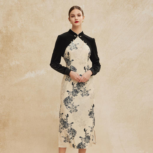 PH808斯尔丽24新款改良版镶嵌珍珠拼丝绒印花气质高雅长袖丝绒连衣裙 商品图0