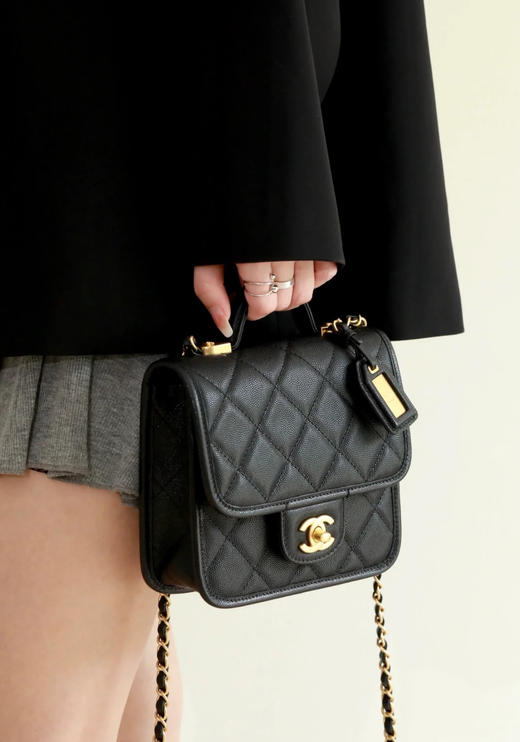 𝗖𝗵𝗮𝗻𝗲𝟭 𝟮𝟮𝗞秋冬🌿手柄口盖包邮差包 黑色（HH） 商品图4