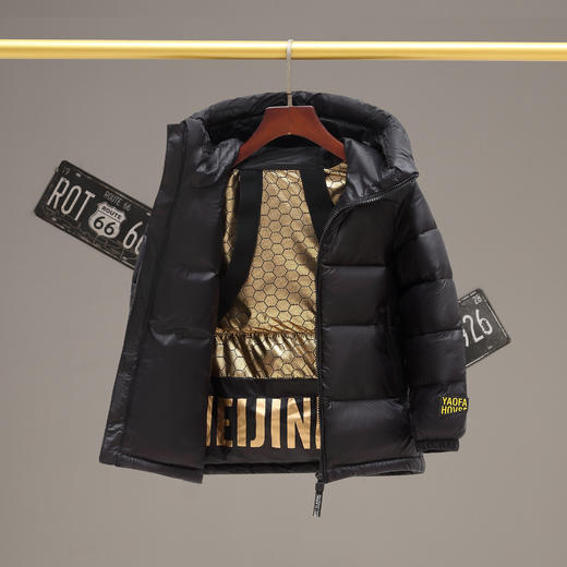 小牛麦萌儿童黑金羽绒服MJP2023】 🥳反季清仓1.3折!退换货有运费补贴Y🔥 ✅内里填充白鸭绒，高蓬松，✨轻盈不钻绒专利蜂窝锁温 商品图0