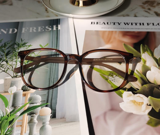 🔥【品牌直发】骊佳LJGOOD时尚大框防蓝光护目镜1144款 🌸 全国包邮！ 🎉不用出门就能买到正品，🌈古*琦同款框型，简直就是时尚达人的必备神器！ 商品图1