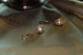 我最爱的，手工感和不完美 ｜ 黄金璎珞网海珠耳环