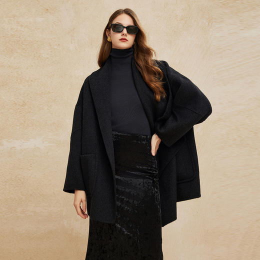 PH954斯尔丽24新款高支羊毛双面呢不对称翻领设计感松弛廓形大衣 商品图4