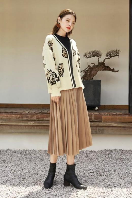 MEETLADY/米莱达 黑色提花开衫外套 11083 商品图1