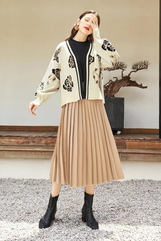 MEETLADY/米莱达 黑色提花开衫外套 11083 商品图4