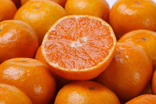 最后2天【正宗涌泉蜜桔】涌泉镇外岙村距离延恩寺佛塔500米！核心产区！入口即化  无籽鲜甜  礼盒装24枚 商品图0