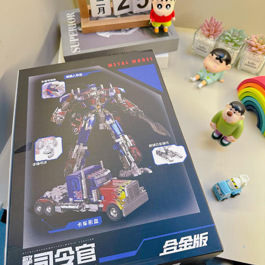 【合金款可变形 沉甸甸的爱】擎天合体司令官变形机器人正版合金版手办 星际首领 主题+双刀 擎天柱模型30cm 高档礼盒 商品图4